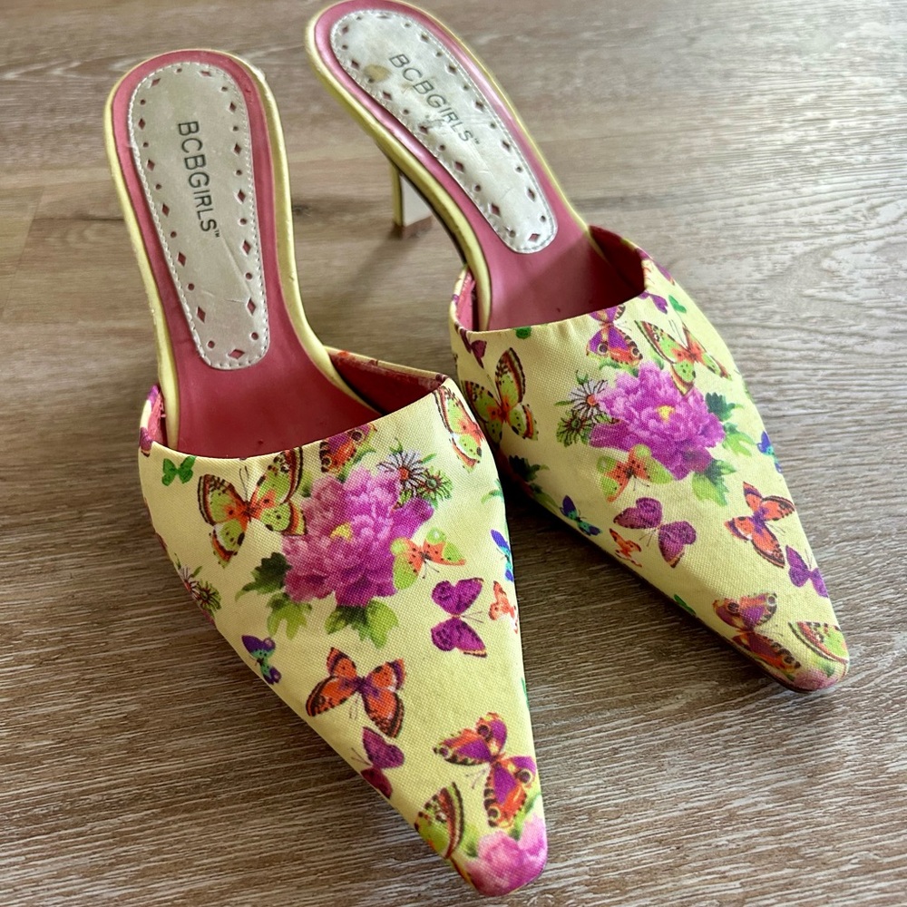 BCBG Girls Butterfly Kitten Heel women’s 9